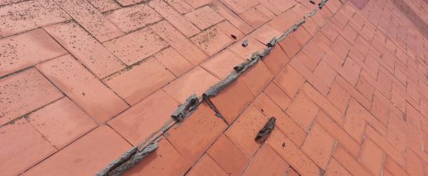 Impermeabilizacion de terrazas, rehabilitacion de fachadas, pintura en patios de luces, deslunados, reformas en general.